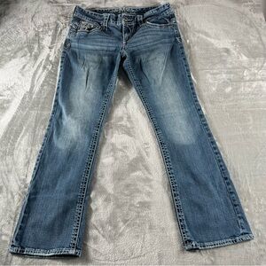 Maurices Jeans Women's  Sz11/12Short Bootcut Medium Wash Denim Flap Pockets